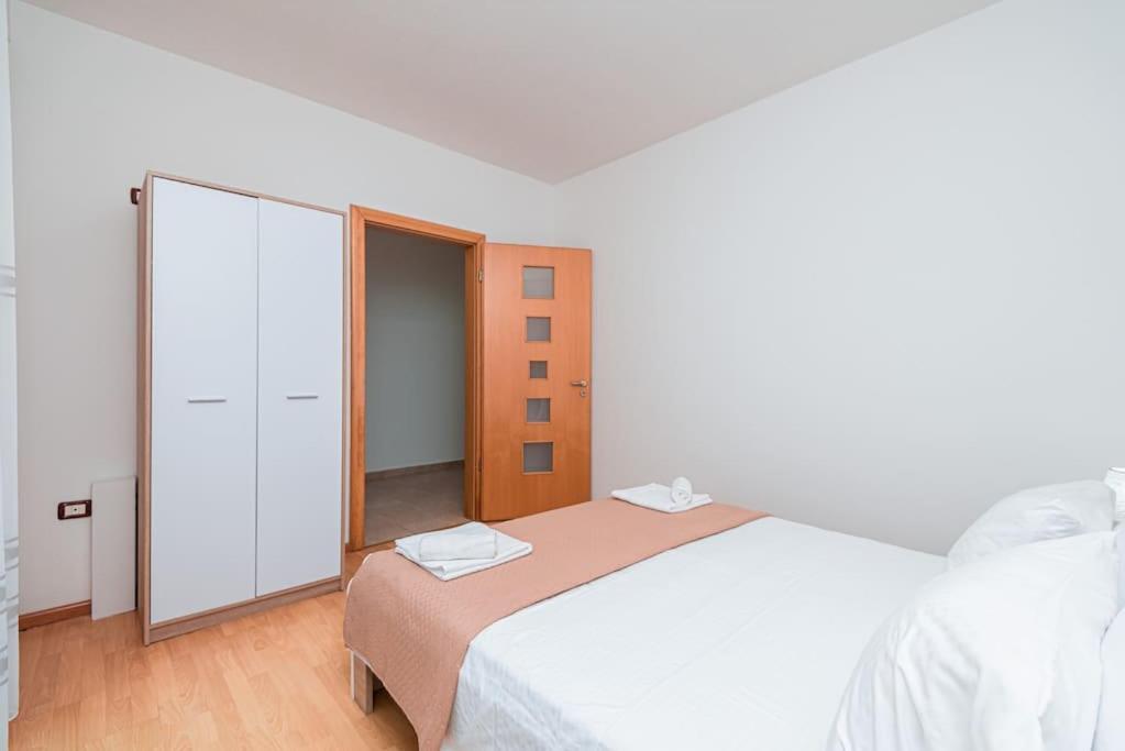 דורס Grand View Apartment מראה חיצוני תמונה